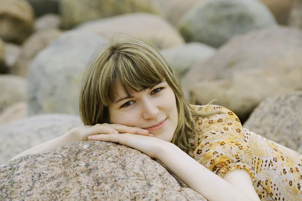 Portrait relax young woman — Stock Photo, Image