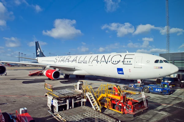 Airplane terminal — Stock Photo, Image