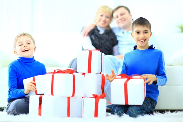 Boy and his family — Stock Photo, Image