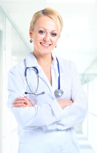 Médico mulher no escritório — Fotografia de Stock