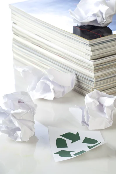 废纸回收的概念 — 图库照片