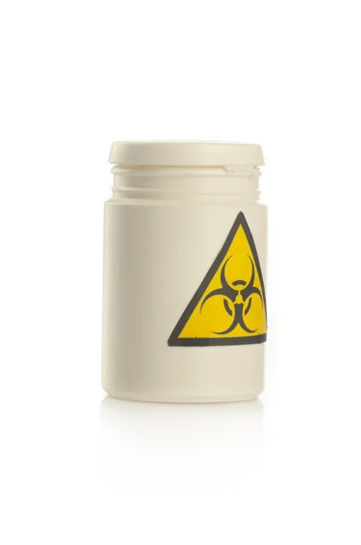 Recipiente de plástico branco com símbolo de risco biológico — Fotografia de Stock