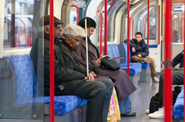 Londra yeraltı tren