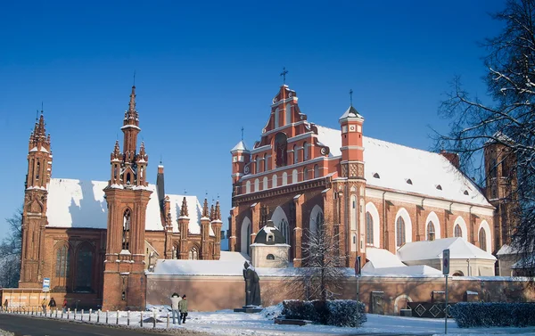 St Annes och Bernardinu kyrkor i Vilnius — Stockfoto
