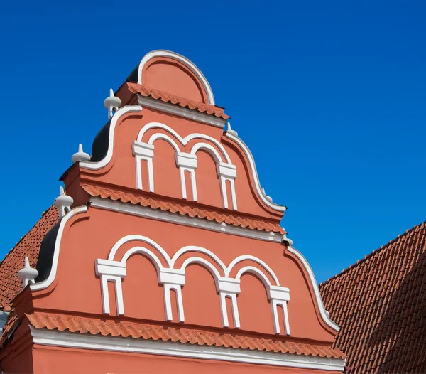 House facade detail against blue sky — Stock Photo, Image