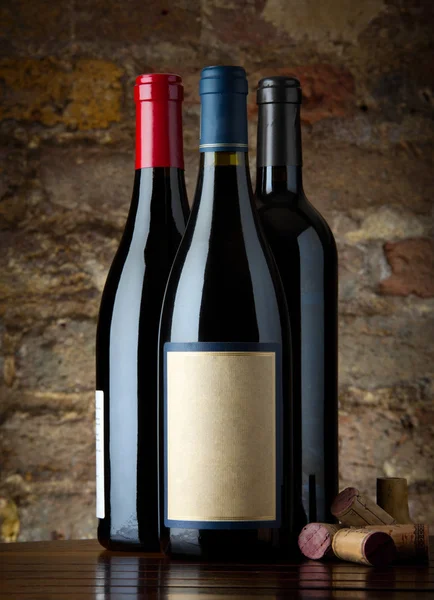 Butelki czerwonego wina — Zdjęcie stockowe