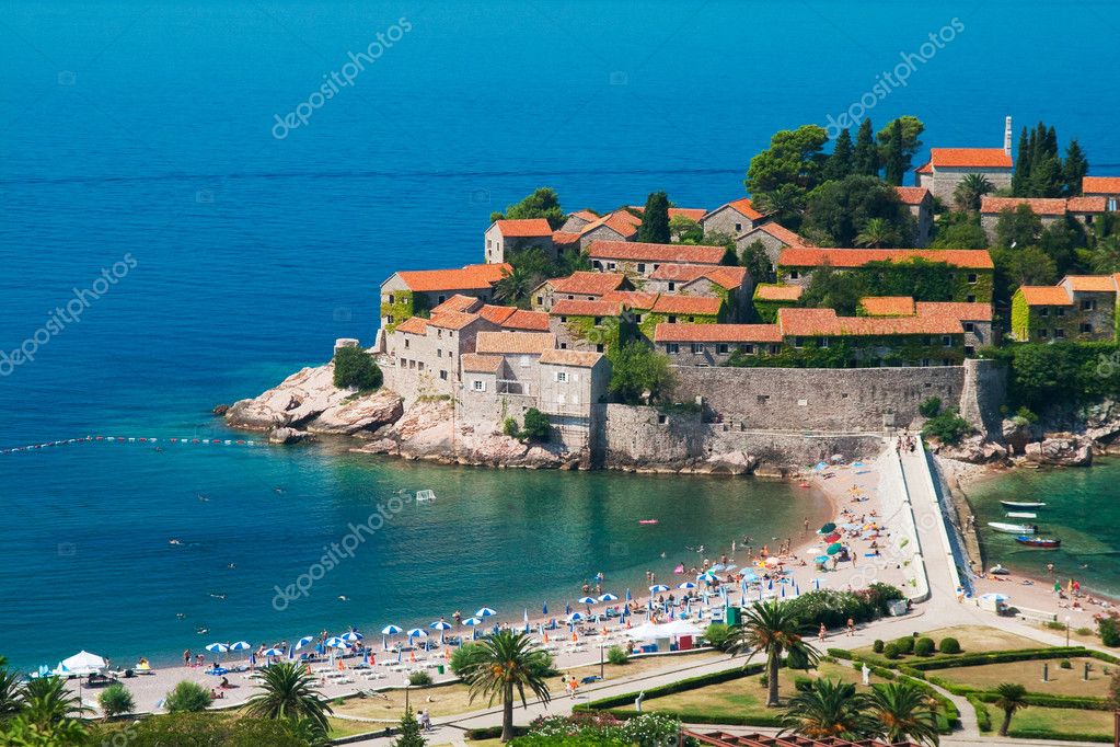 Sveti Stefan resort island-hotel in Montenegro — Stock Photo ...