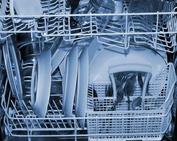 Посудомийна машина — стокове фото