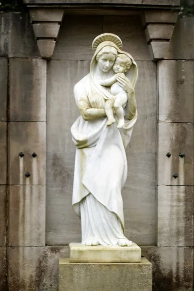 Statue of the virgin Mary — Stock Photo, Image