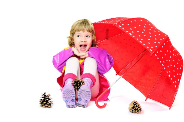 Lachendes Mädchen mit Regenschirm — Stockfoto