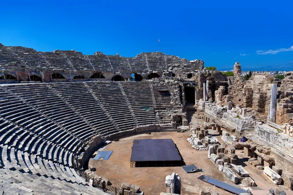 Oude amfitheater in side, Turkije — Stockfoto