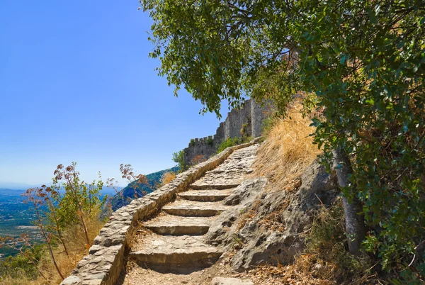 Escaliers vers le vieux fort à Mystras, Grèce — Photo