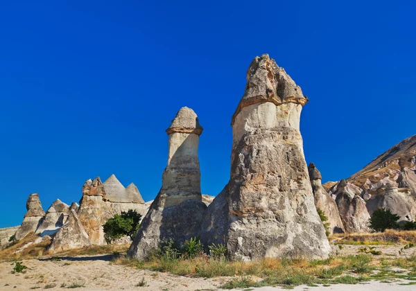 Camini delle fate (formazioni rocciose) in Cappadocia Turchia — Foto Stock