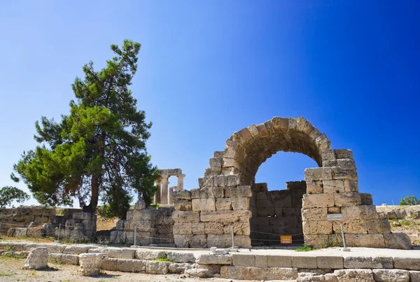 Ruiny świątyni w Koryncie, Grecja — Zdjęcie stockowe
