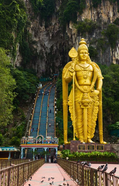 Estátua de Deus Muragan nas cavernas de Batu, Kuala-Lumpur, Malásia — Fotografia de Stock
