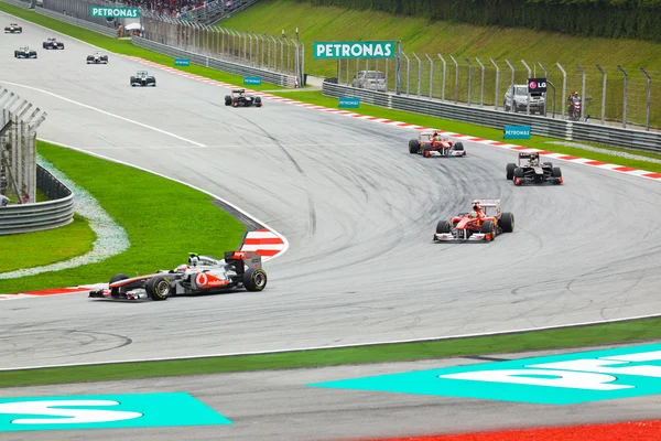 雪邦，马来西亚-4 月 10 日： 汽车赛道上的一级方程式比赛 — 图库照片