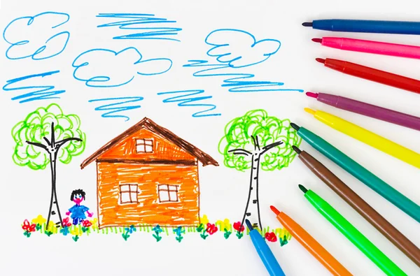 子供の図面とペン — ストック写真