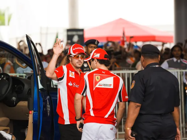 SEPANG, MALAYSIA - APRIL 10: Fernando Alonso and Felipe Massa (F — Stock Photo, Image