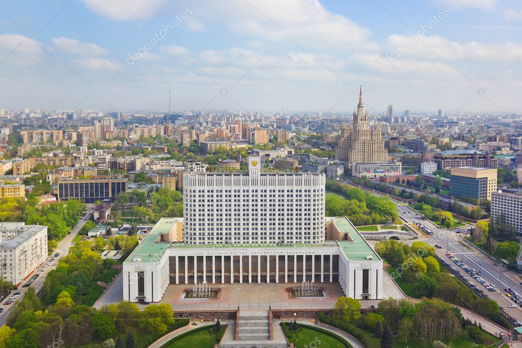 Building of Russian government in Moscow — Stock Photo © Violin #9738929