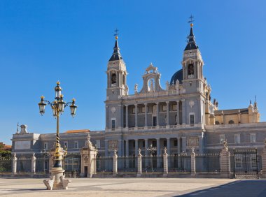 Almudena Katedrali, madrid, İspanya