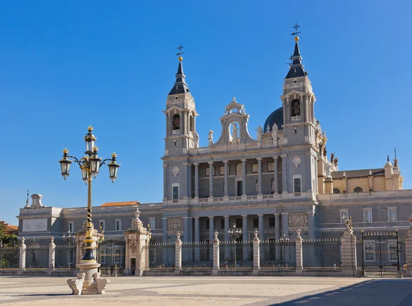Katedra Almudena w Madrycie, Hiszpania — Zdjęcie stockowe