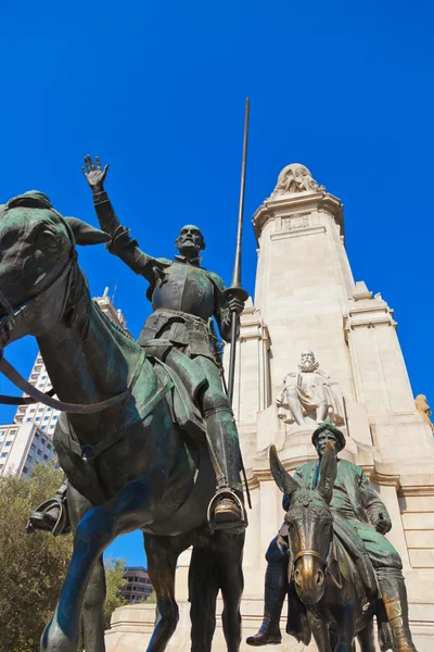 Estátua de Dom Quixote e Sancho Panza - Madrid Espanha — Fotografia de Stock