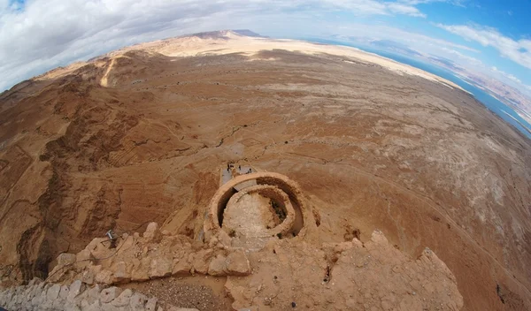 Fisheye view of desert landscape seen from Masada fortress — Stock Photo, Image