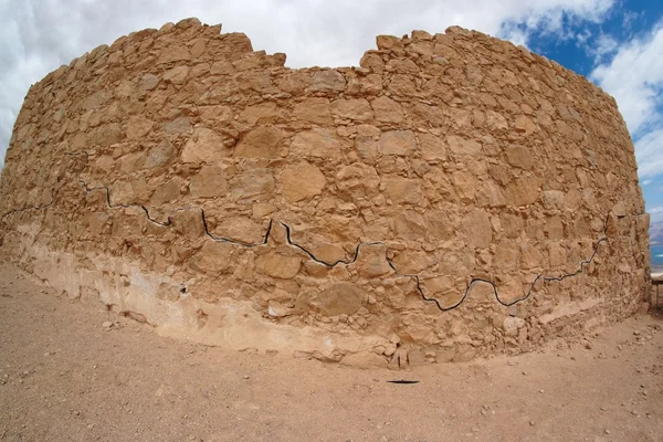Fisheye vista da antiga ruína fortaleza no deserto — Fotografia de Stock