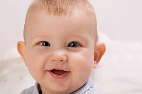 Smile baby pojke — Stockfoto