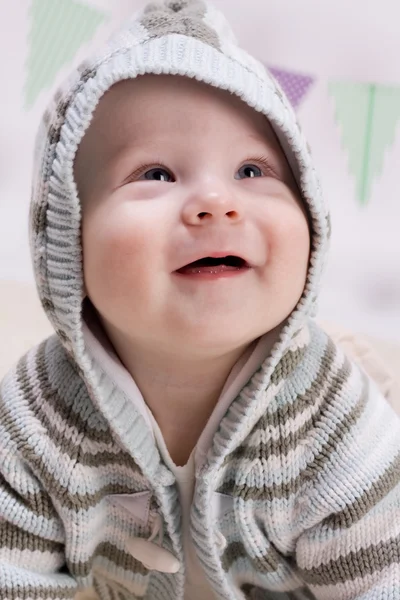 Entzückender kleiner Junge — Stockfoto
