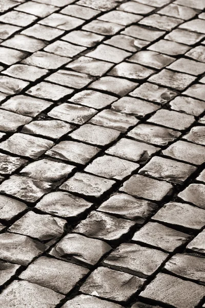 Oude middeleeuwse graniet kasseistrook weg — Stockfoto