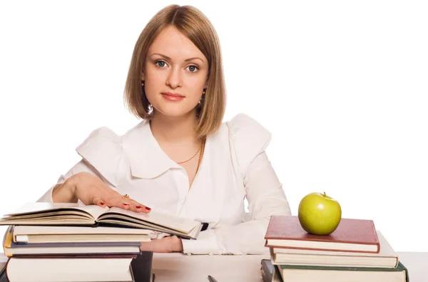Inteligencia chica estudiante lee libros —  Fotos de Stock