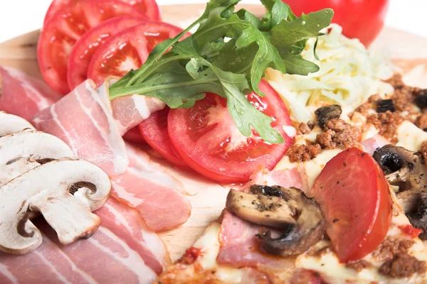 Pizza with ham — Stock Photo, Image