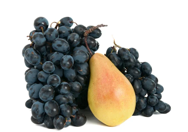 Druiven met peren geïsoleerd — Stockfoto