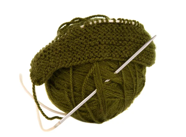 Una palla di filo a lavorare a maglia — Foto Stock