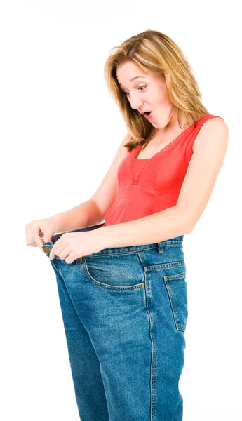 Eine schlanke junge Frau ernährt sich gut — Stockfoto
