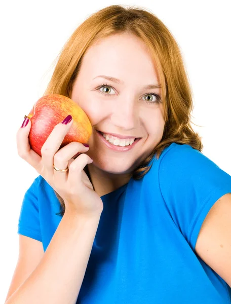 Retrato de mujer de belleza joven con manzana roja —  Fotos de Stock