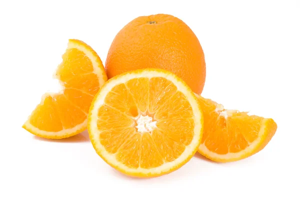 Pomarańcze izolowane na białym tle — Zdjęcie stockowe
