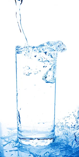 Bicchiere d'acqua versato — Foto Stock