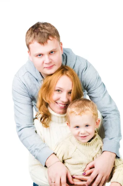 Νεαρή οικογένεια πορτρέτο σε λευκό — Φωτογραφία Αρχείου