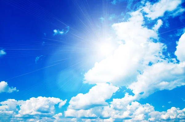 Abstract achtergrond: blauwe lucht en de wolken — Stockfoto