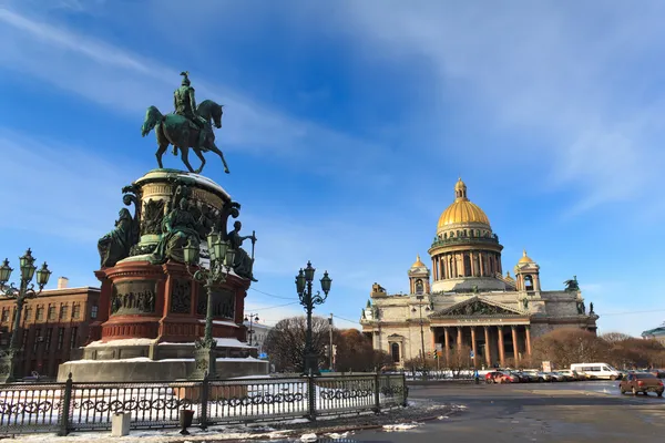 Памятник Николаю I и Исаак — стоковое фото