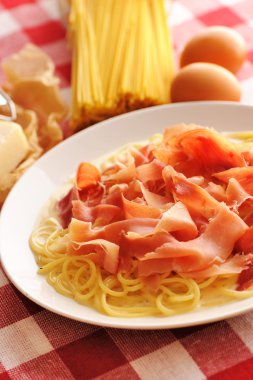 makarna carbonara