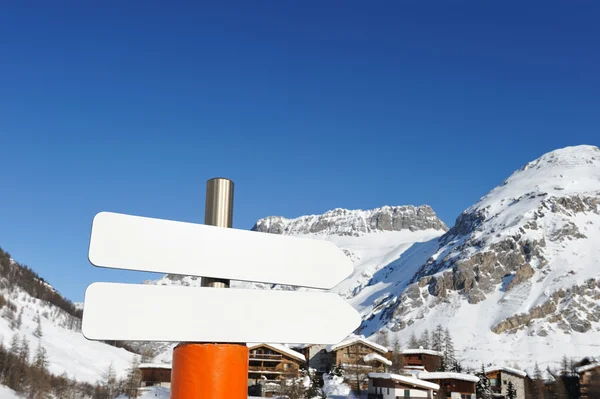 Berg skiresort — Stockfoto
