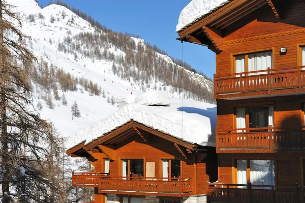 Mountain ski resort — Stockfoto