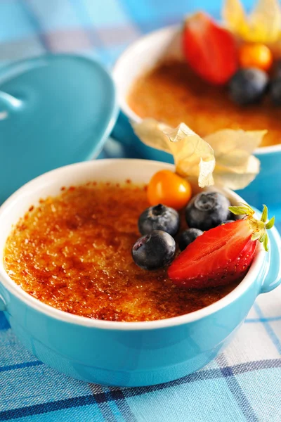 Creme brulee (krem brulee, spalony krem) — Zdjęcie stockowe