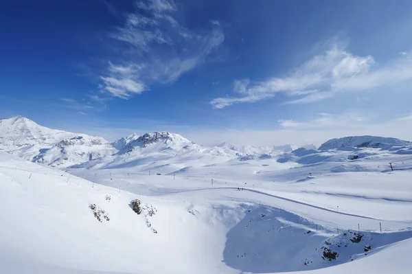 Mountains with snow in winter — Stock Photo, Image