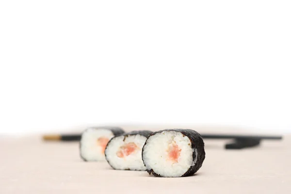 Sushi a hůlky — Stock fotografie