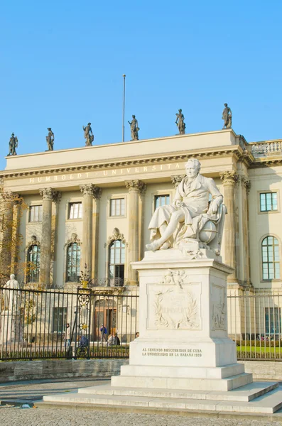 Monumento a Humboldt en Berlín — Foto de Stock