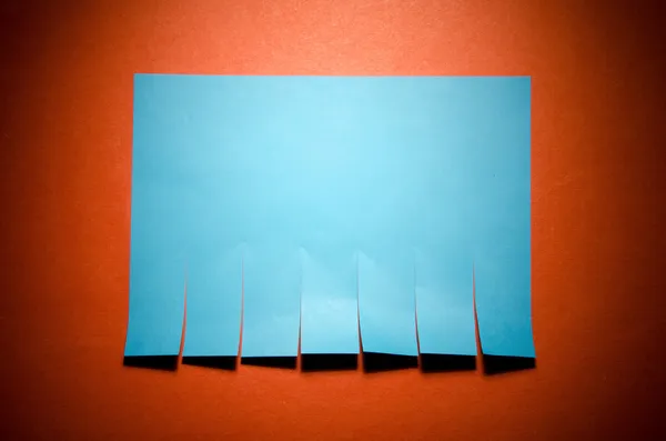 Rompe el aviso de papel en la pared —  Fotos de Stock